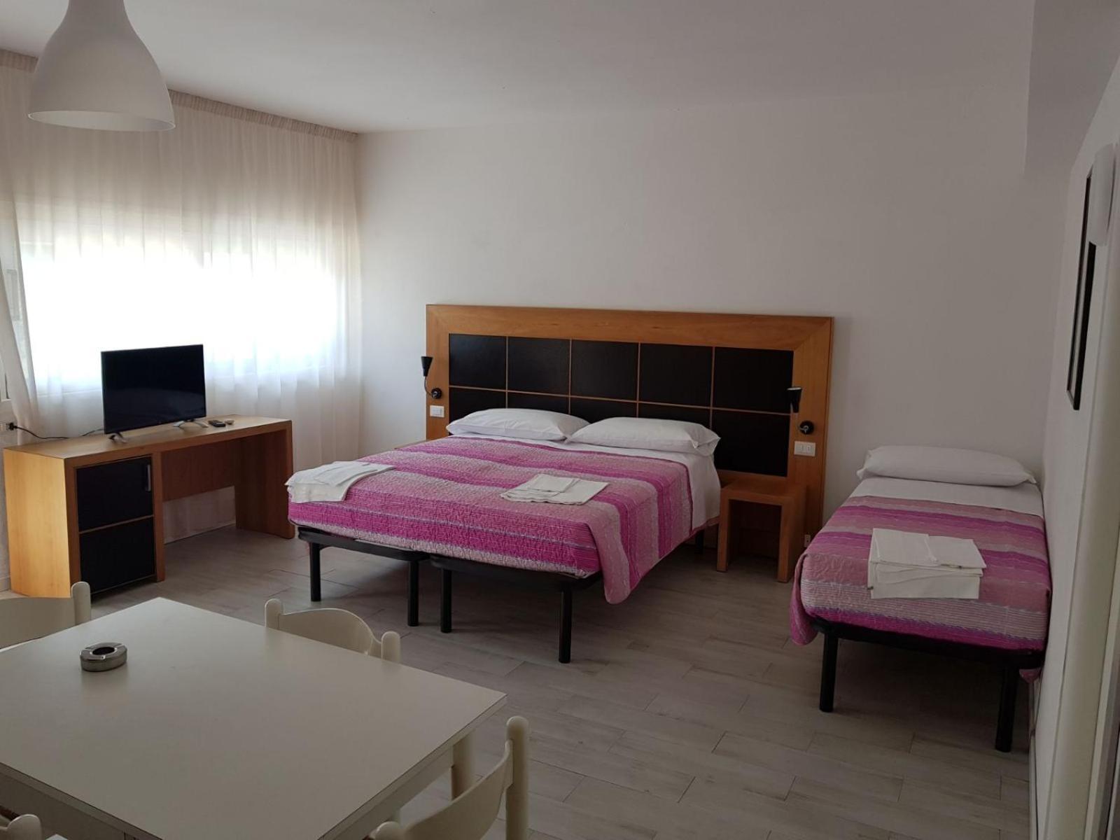 Duna Camere Con Bagno Lido Adriano Εξωτερικό φωτογραφία