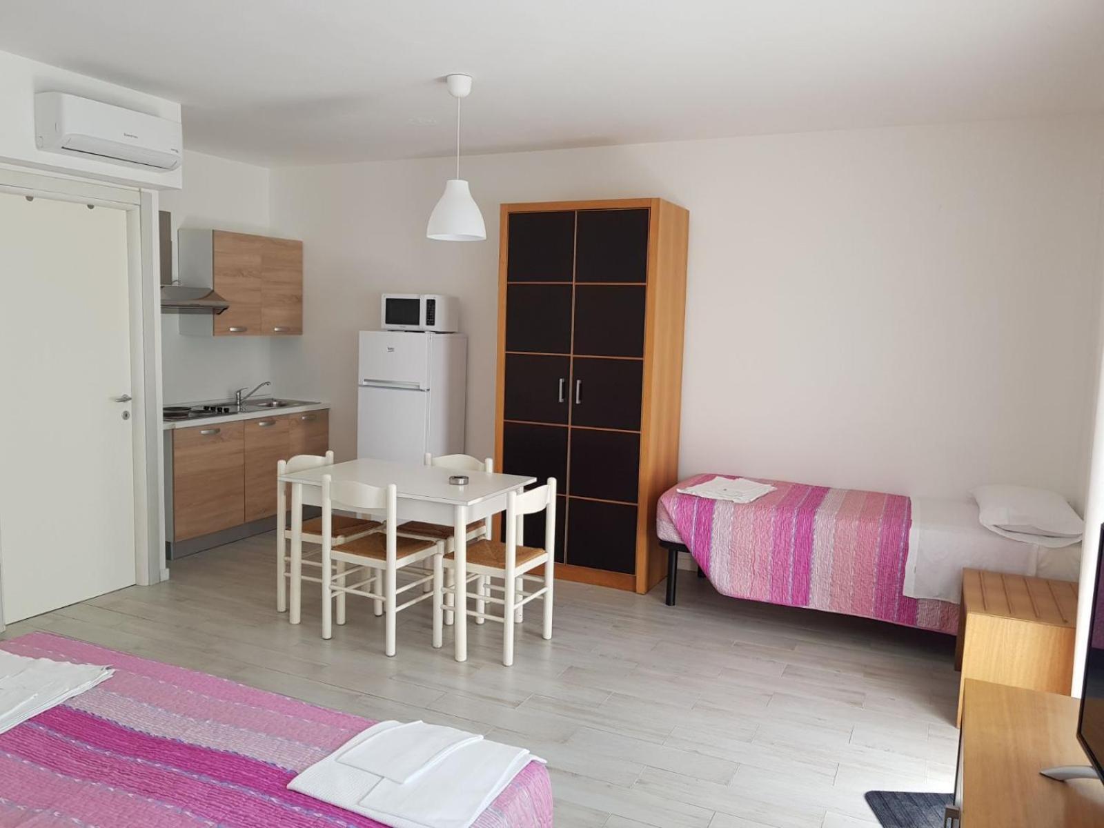 Duna Camere Con Bagno Lido Adriano Εξωτερικό φωτογραφία