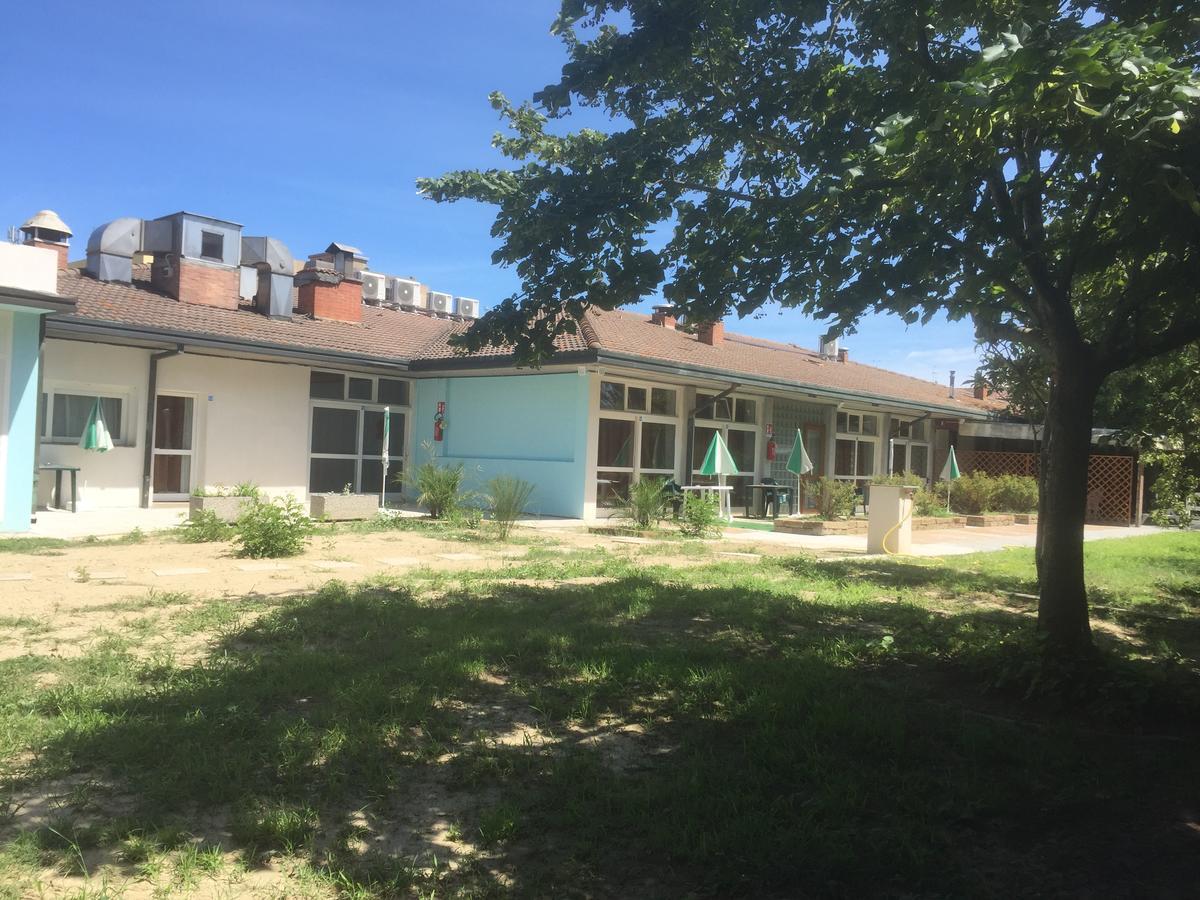 Duna Camere Con Bagno Lido Adriano Εξωτερικό φωτογραφία