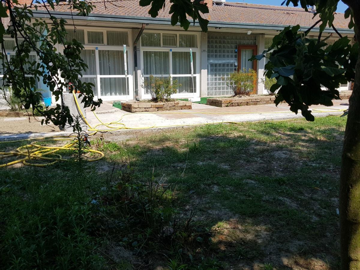 Duna Camere Con Bagno Lido Adriano Εξωτερικό φωτογραφία